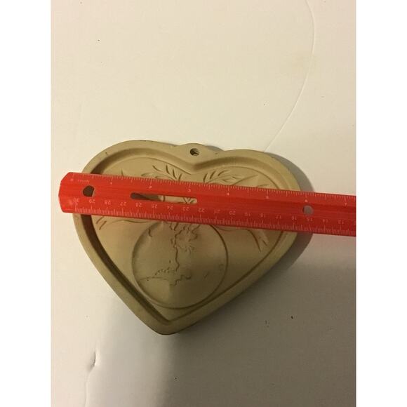 Vintage Pampered Chef Peace on Earth Heart 2002 Clay Cookie Mold Baking - Picture 4 of 5